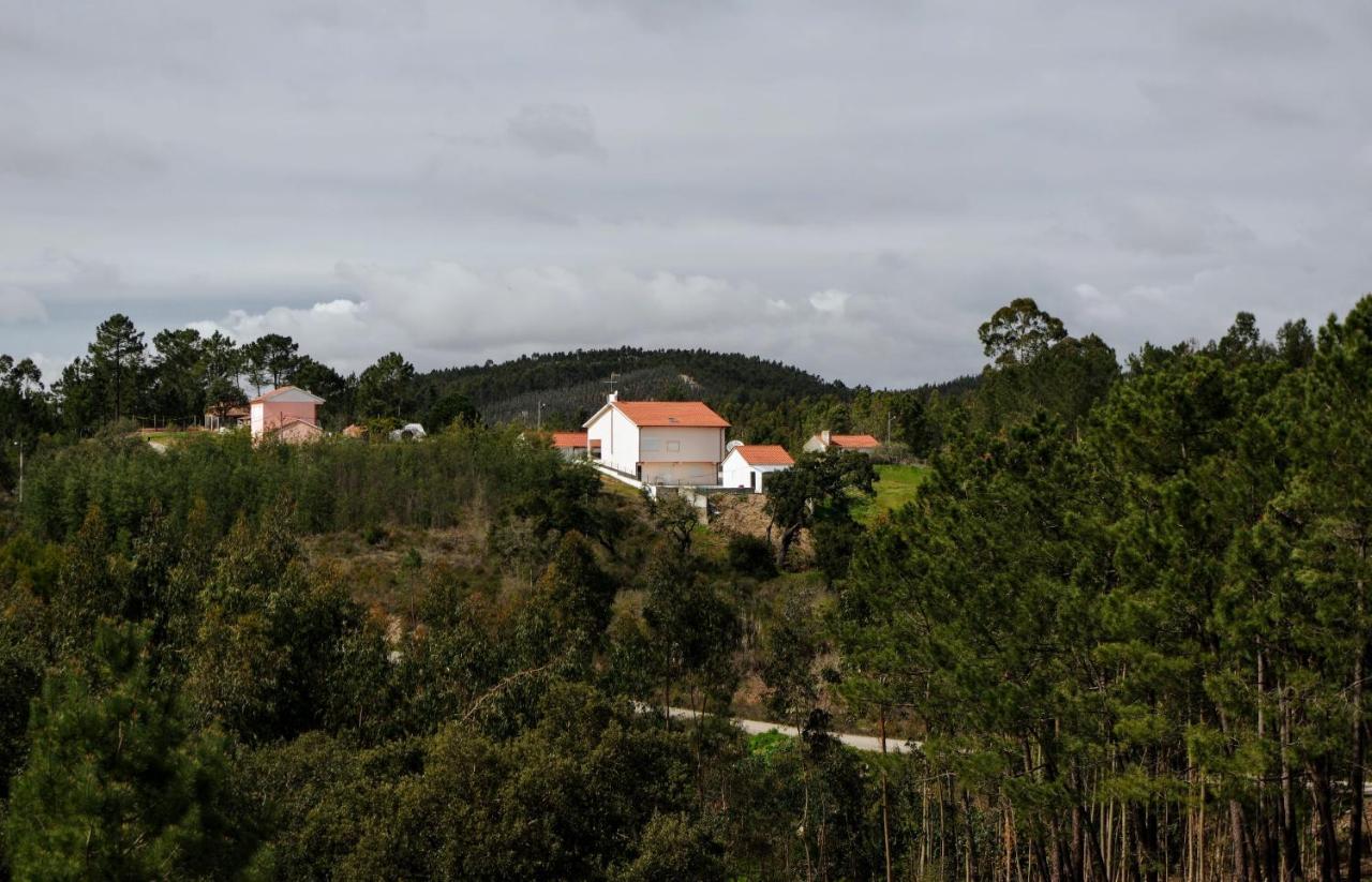 Bed and Breakfast Quintinha Do Outeirinho Soure Exterior foto
